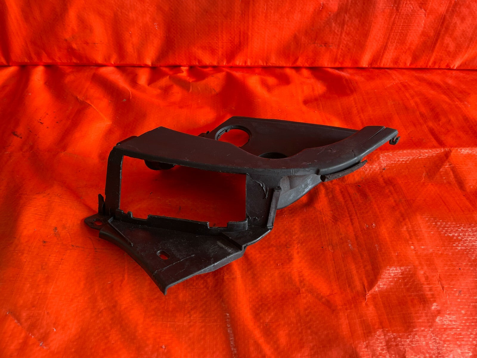 06 11 HONDA CIVIC   4 DOOR SEDAN   DRIVER LEFT FRONT WIPER COWL TRIM   OEM0