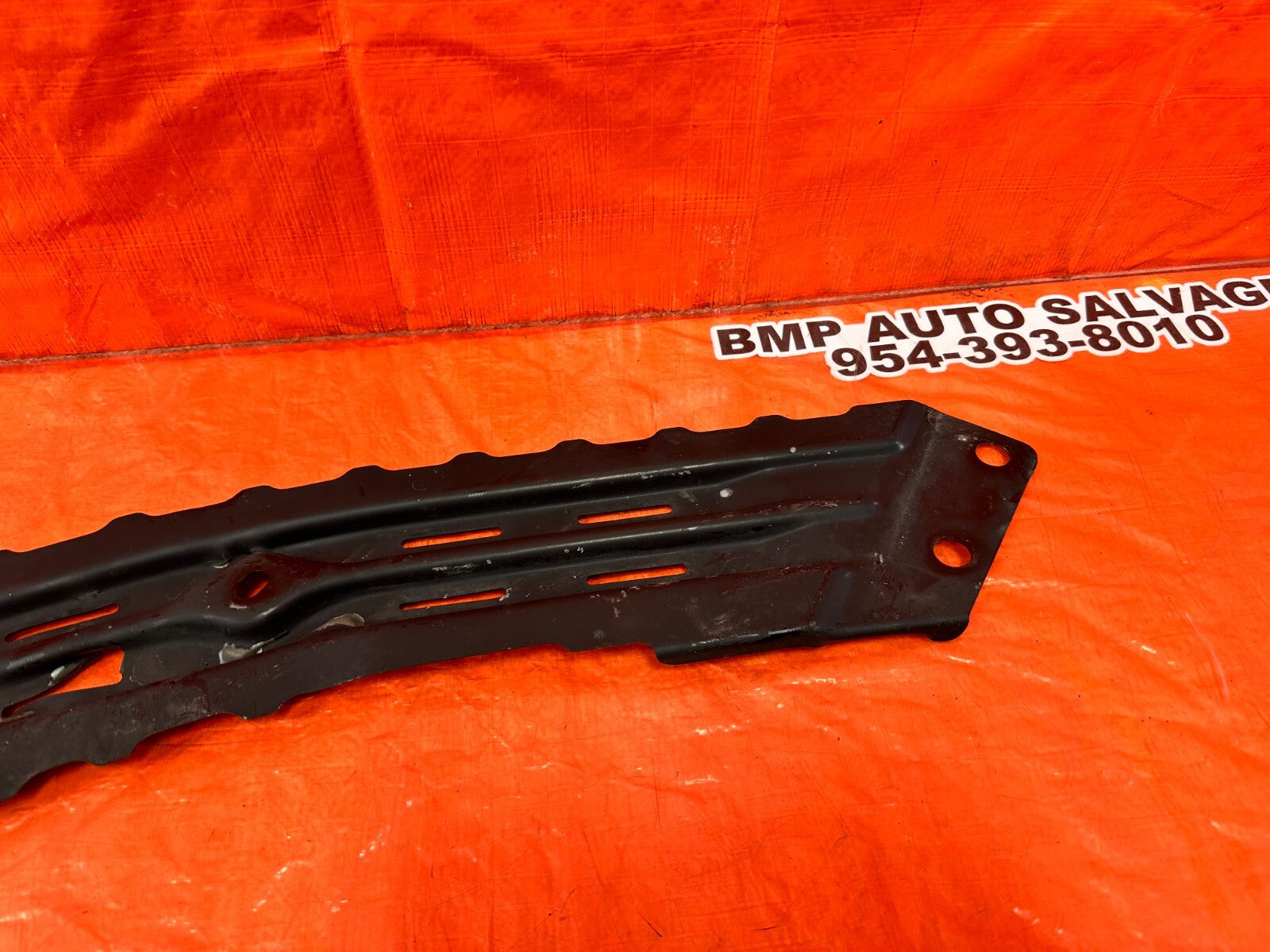 2004 04 NISSAN 350Z   PASSENGER RIGHT FRONT SUBFRAME BRACKET BRACE   OEM #26211