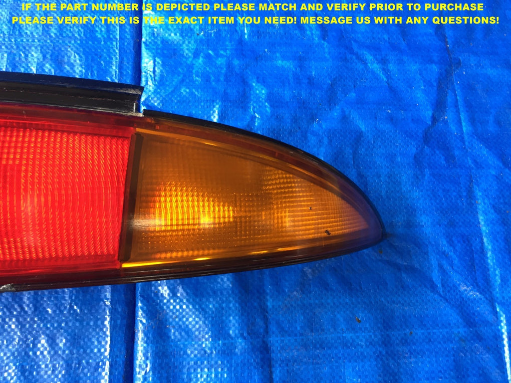 OEM 1993 1994 INFINITI J30 PASSENGER RIGHT TAIL LIGHT R RH 93 94 13