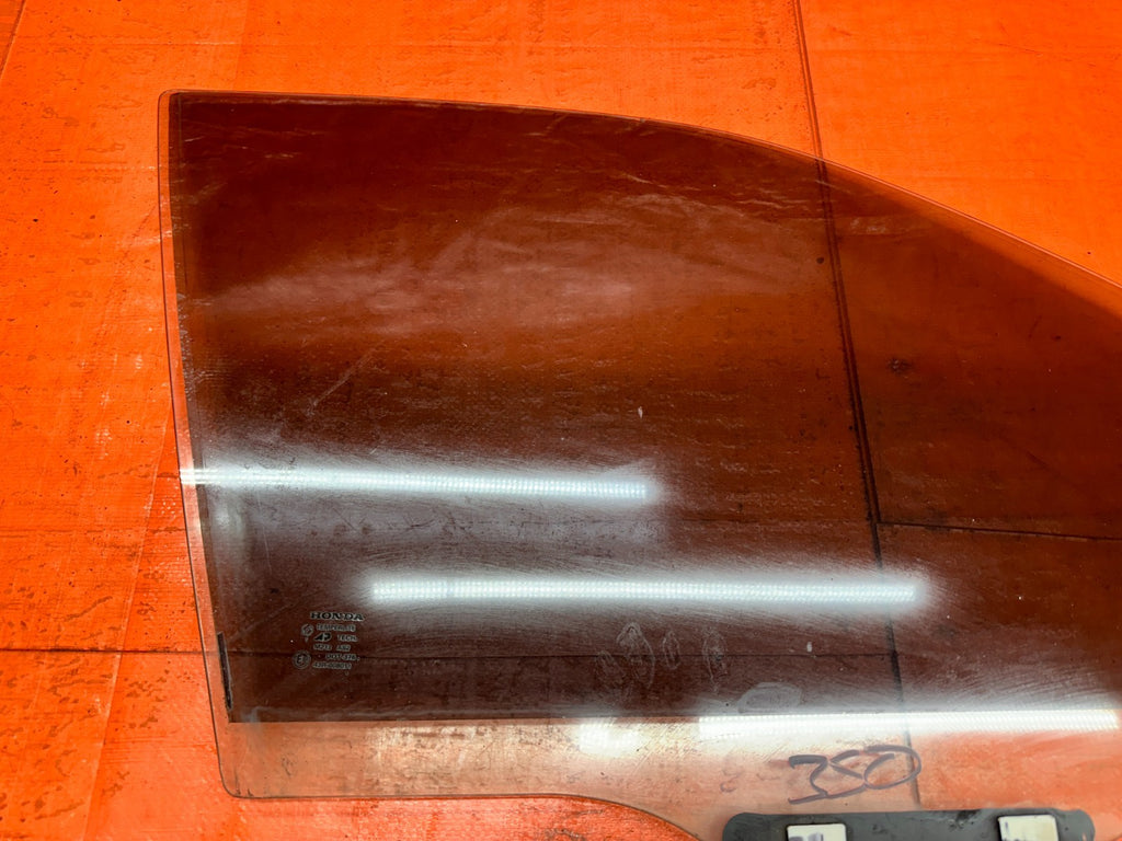 96-00 HONDA CIVIC 4D SEDAN LEFT DRIVER FRONT DOOR WINDOW GLASS PANEL OEM #35010