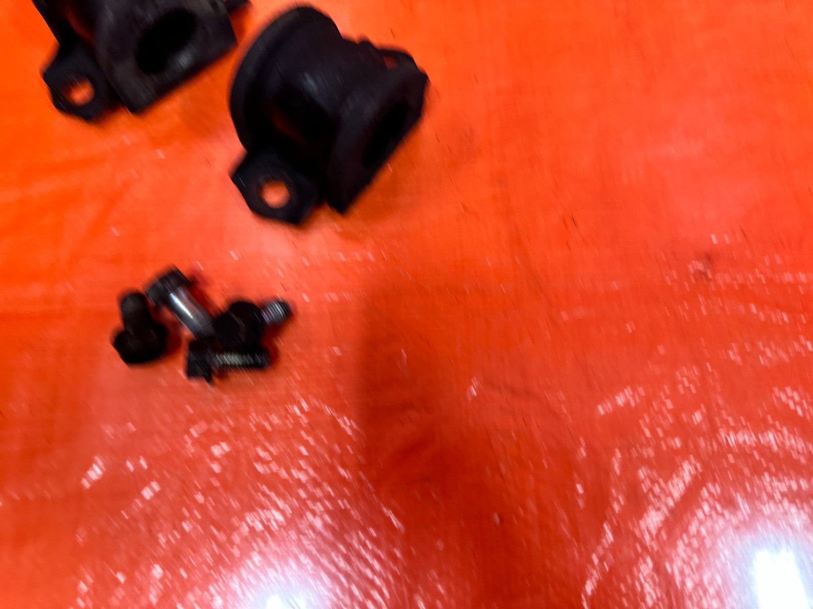 04 08 ACURA TSX   FRONT SWAY BAR BUSHINGS AND BRACKETS   OEM FACTORY #3225