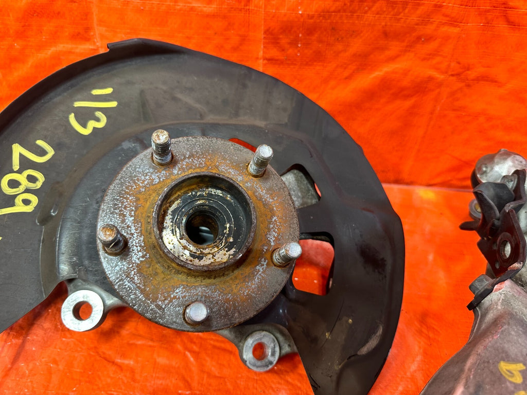 14 20 INFINITI Q50 DRIVER LEFT FRONT SPINDLE KNUCKLE W/ UPPER LOWER ARMS OEM 2899