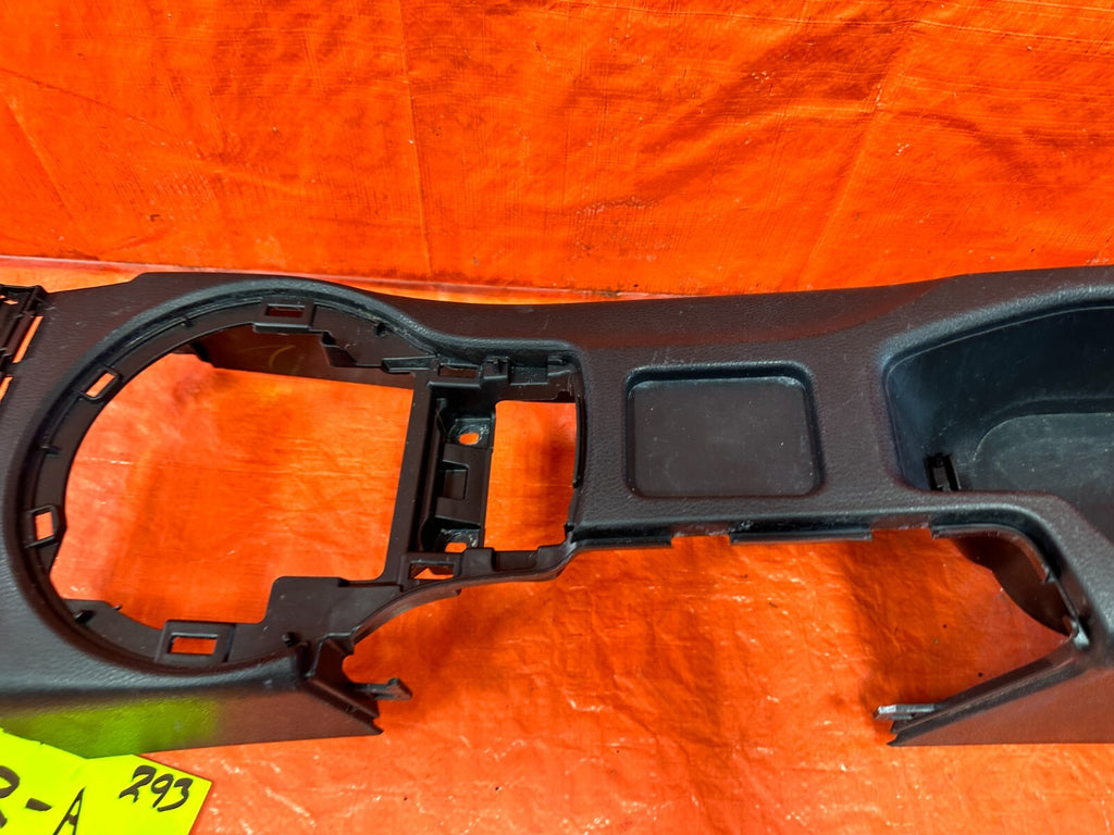 13 20 SUBARU BRZ   ARM REST / CENTER CONSOLE STORAGE COMPARTMENT   OEM #2934