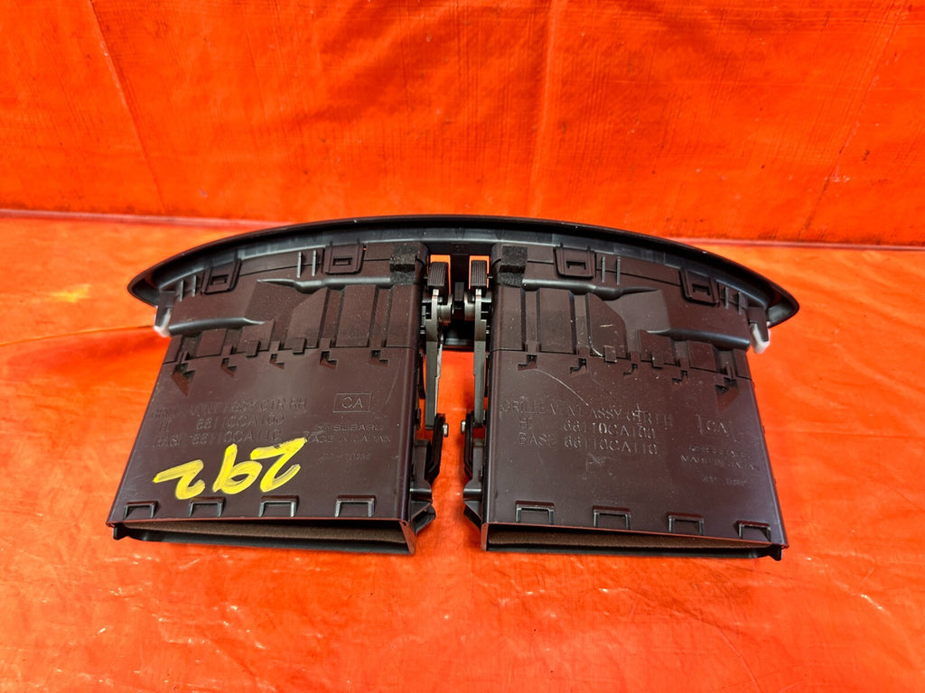 13 20 SUBARU BRZ   DASHOBOARD DASH BOARD CENTER AC VENT   OEM #2923