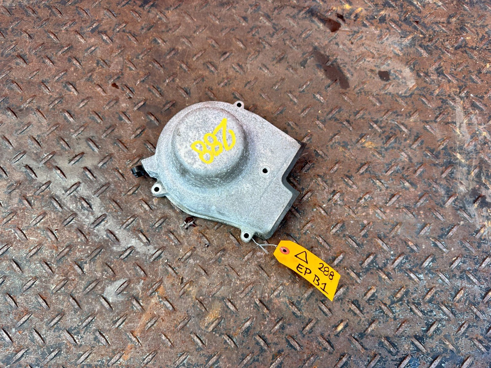 02 10 LEXUS SC430   3UZFE   PASSENGER RIGHT   CAM GEAR COVER   OEM #2887