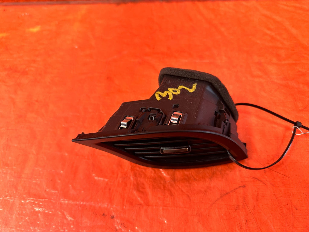 13-16 HYUNDAI GENESIS COUPE 3.8L - PASSENGER RIGHT INNER AC VENT - OEM - #3021