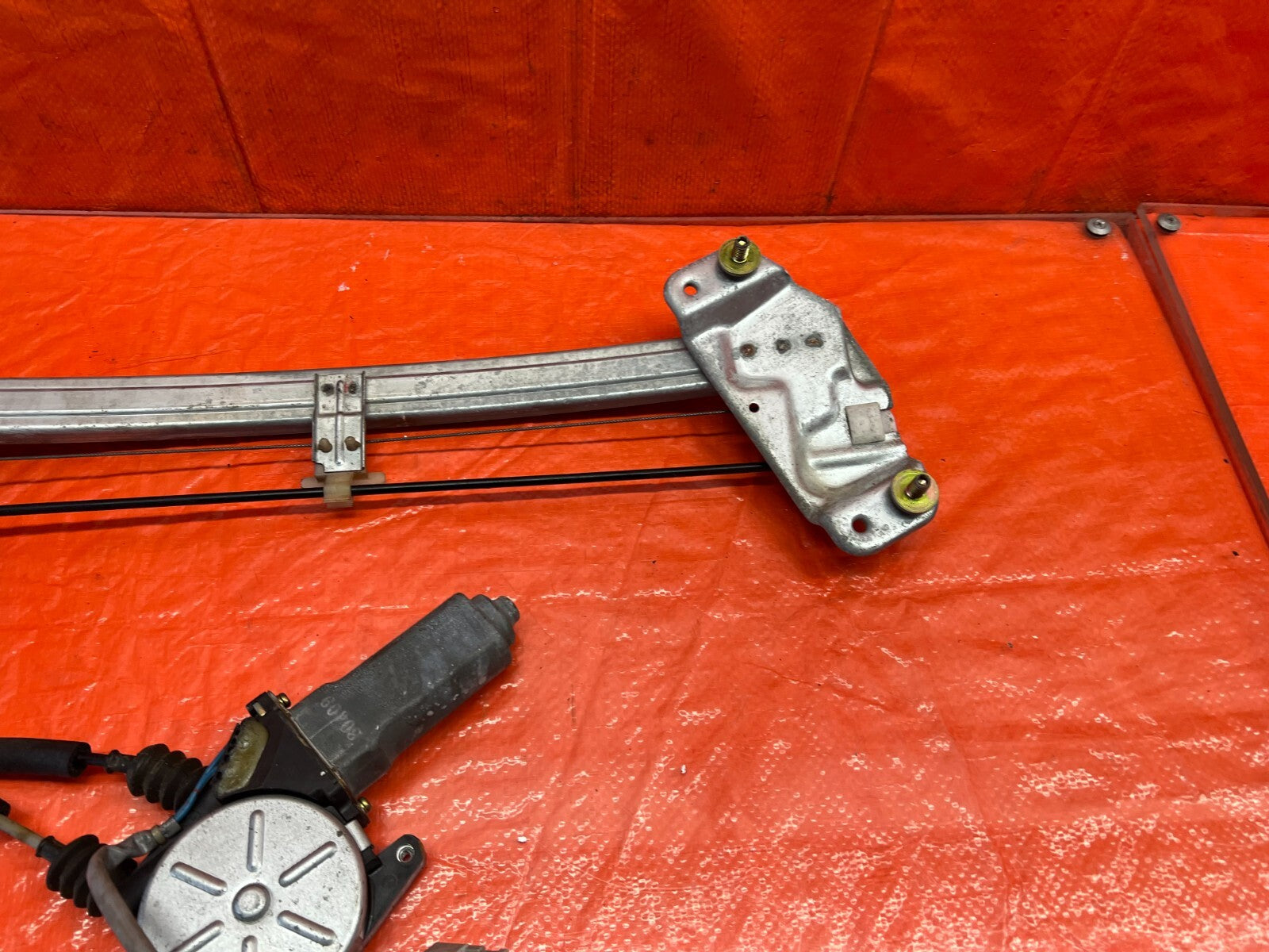 94 01 ACURA INTEGRA SEDAN PASSENGER RIGHT FRONT WINDOW REGULATOR MOTOR OEM #1597