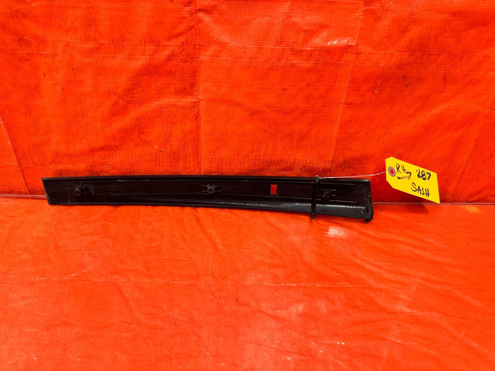 96 00 HONDA CIVIC COUPE & HATCH PASSENGER RIGHT DOOR SASH TRIM MOLDING STRIP 2874