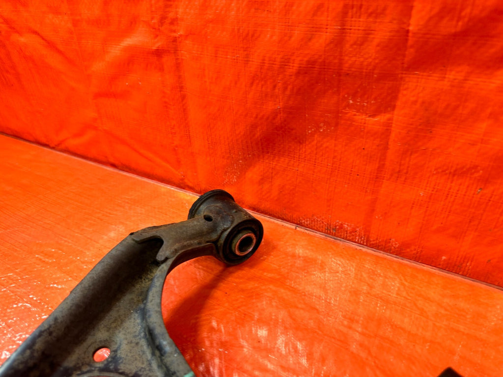 90 97 MAZDA MX 5 MIATA   FRONT UPPER CONTROL ARMS LEFT & RIGHT OEM FACTORY #26712