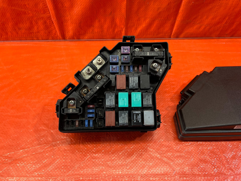 09 11 HONDA CIVIC SI SEDAN   EXTERIOR UNDER THE HOOD ENGINE BAY FUSE BOX OEM 2036