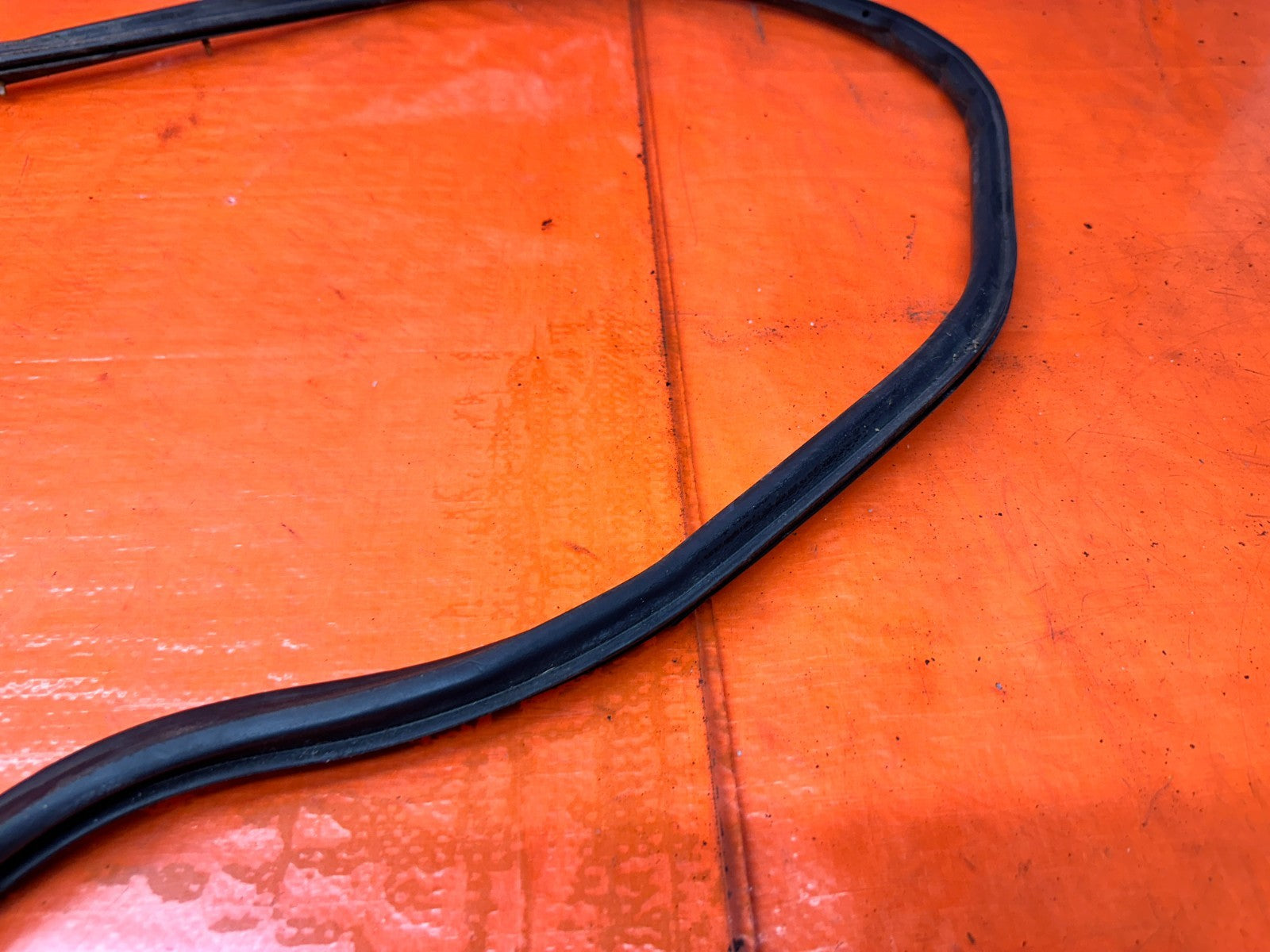 92 96 HONDA PRELUDE LEFT DRIVER DOOR WEATHERSTRIP OEM #33210