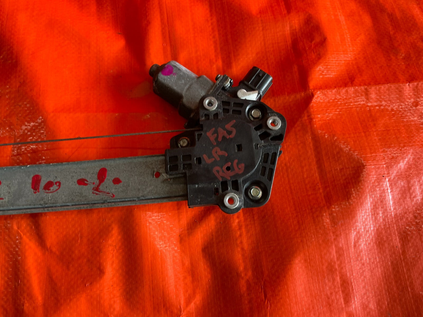 06 11 HONDA CIVIC SEDAN 4 DOOR   DRIVER LEFT REAR WINDOW REGULATOR   OEM OE2