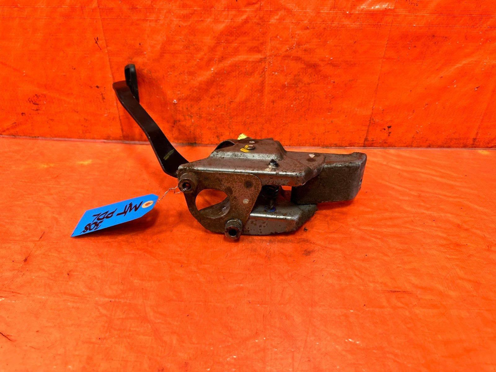 02 05 HONDA CIVIC SI EP3 HATCHBACK   CLUTCH PEDAL ASSEMBLY   OEM #3082