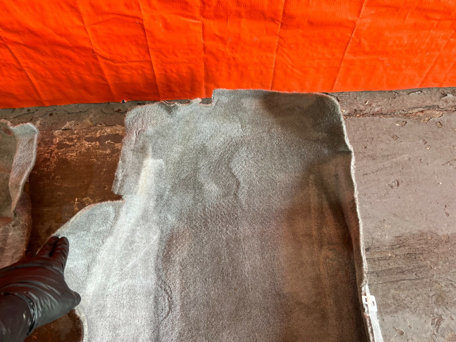 2006 ACURA TL   INTERIOR FLOOR CARPET   GRAY IN COLOR   OEM FACTORY #1084