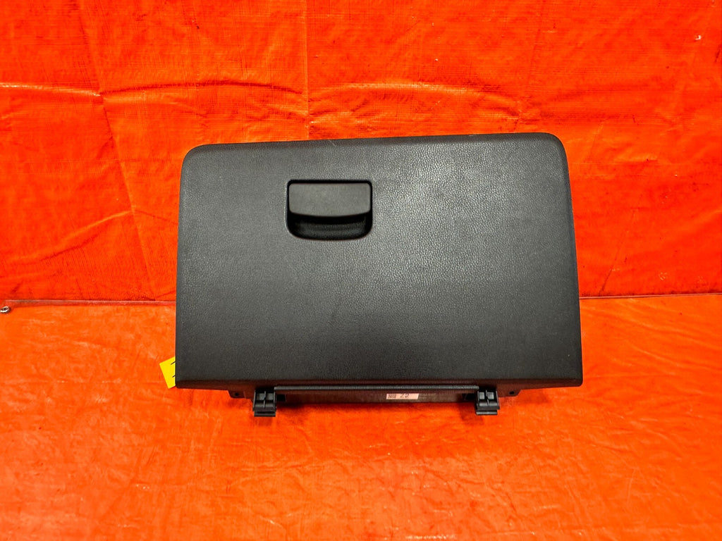 13 20 SUBARU BRZ   GLOVE BOX ASSEMBLY   OEM FACTORY #2920