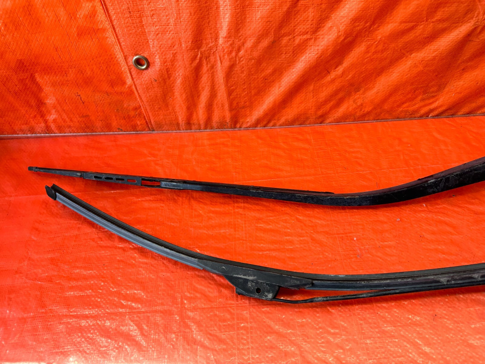 04 08 ACURA TL   WINDSHIELD WIPER ARMS   LEFT AND RIGHT ARM SET   OEM OE #2345