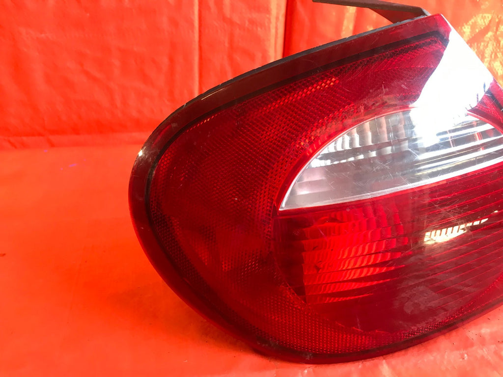 OEM 2004 04 DODGE NEON DRIVER LEFT TAIL LIGHT LAMP L LH1