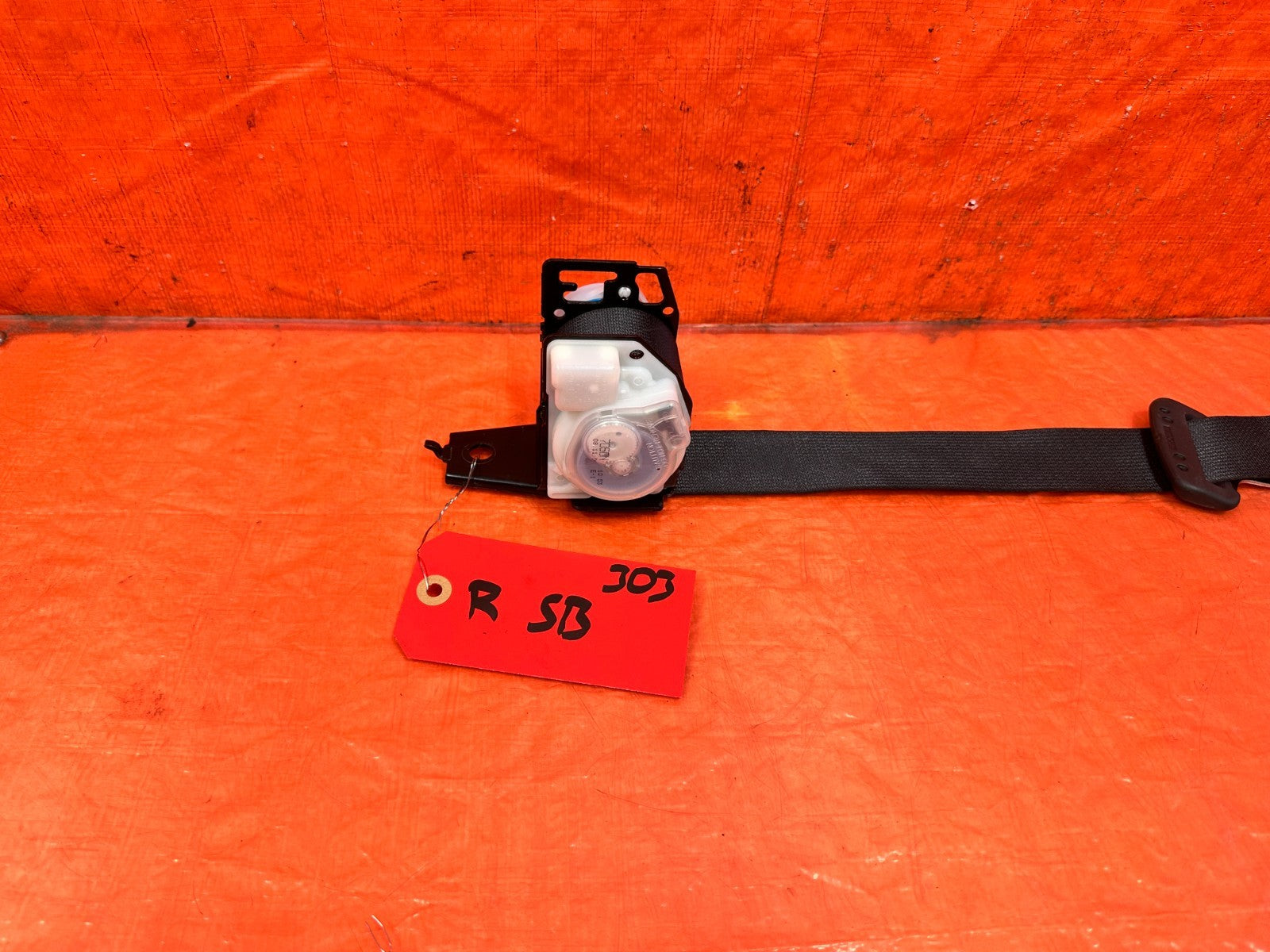 09 11 MAZDA RX8 RX 8   LEFT OR RIGHT REAR   SEAT BELT SAFETY BELT   OEM #3031