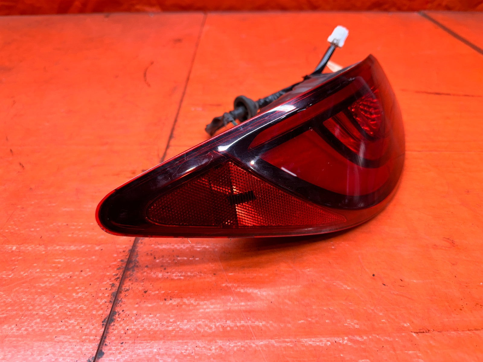 16 23 INFINITI Q60 2D LEFT DRIVER OUTER TAIL LIGHT LAMP ASSEMBLY OEM6