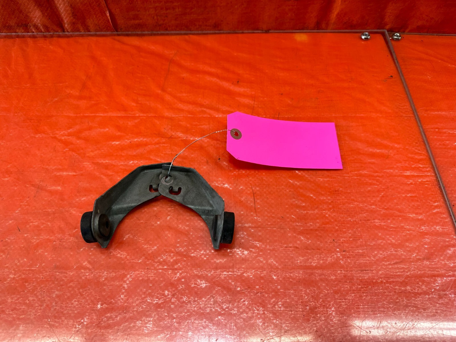 04 08 ACURA TL   CONDENSER MOUNTING BRACKET SET   LEFT & RIGHT   OEM FACTORY 2345