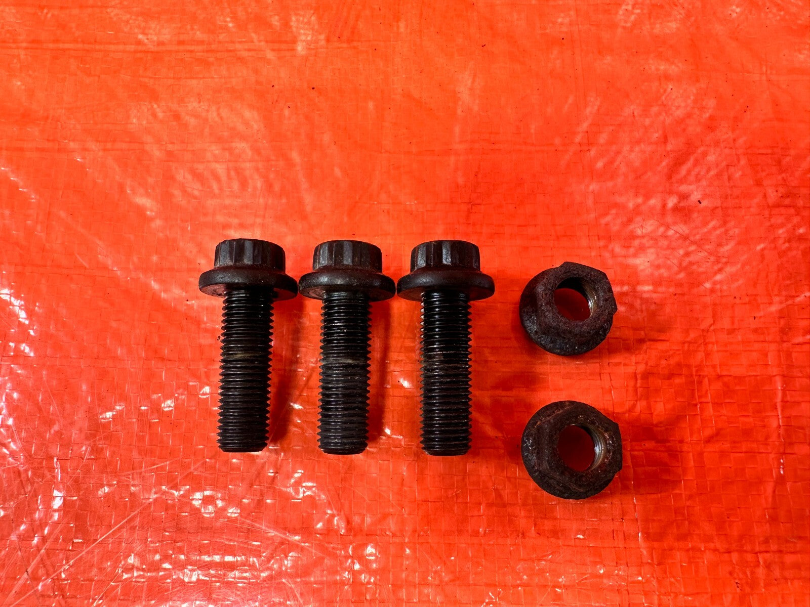02 06 ACURA RSX   K20A2 K20A3   EXHAUST MANIFOLD HEADER BOLTS HARDWARE   OEM 2712