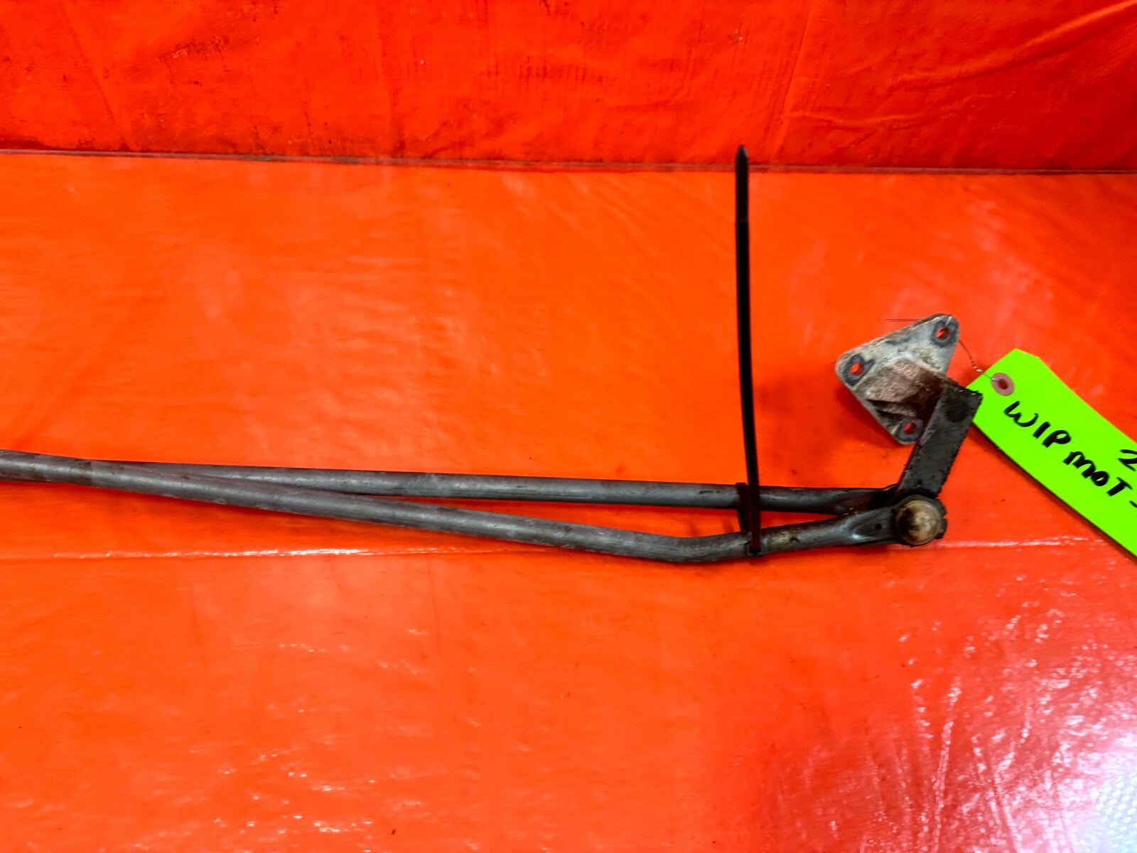 88 91 HONDA CRX   WINDSHIELD WIPER MOTOR LINKAGE   OEM FACTORY #2778