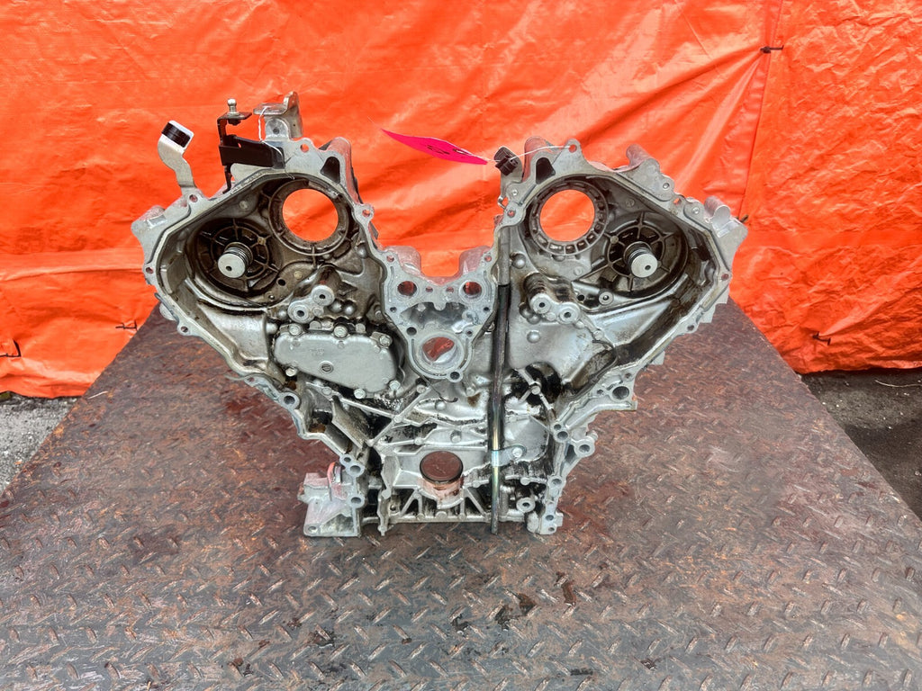 16 20 INFINITI Q50 & Q60   3.0L 300HP   TIMING CHAIN COVER CASE W/ L & R COVERS11