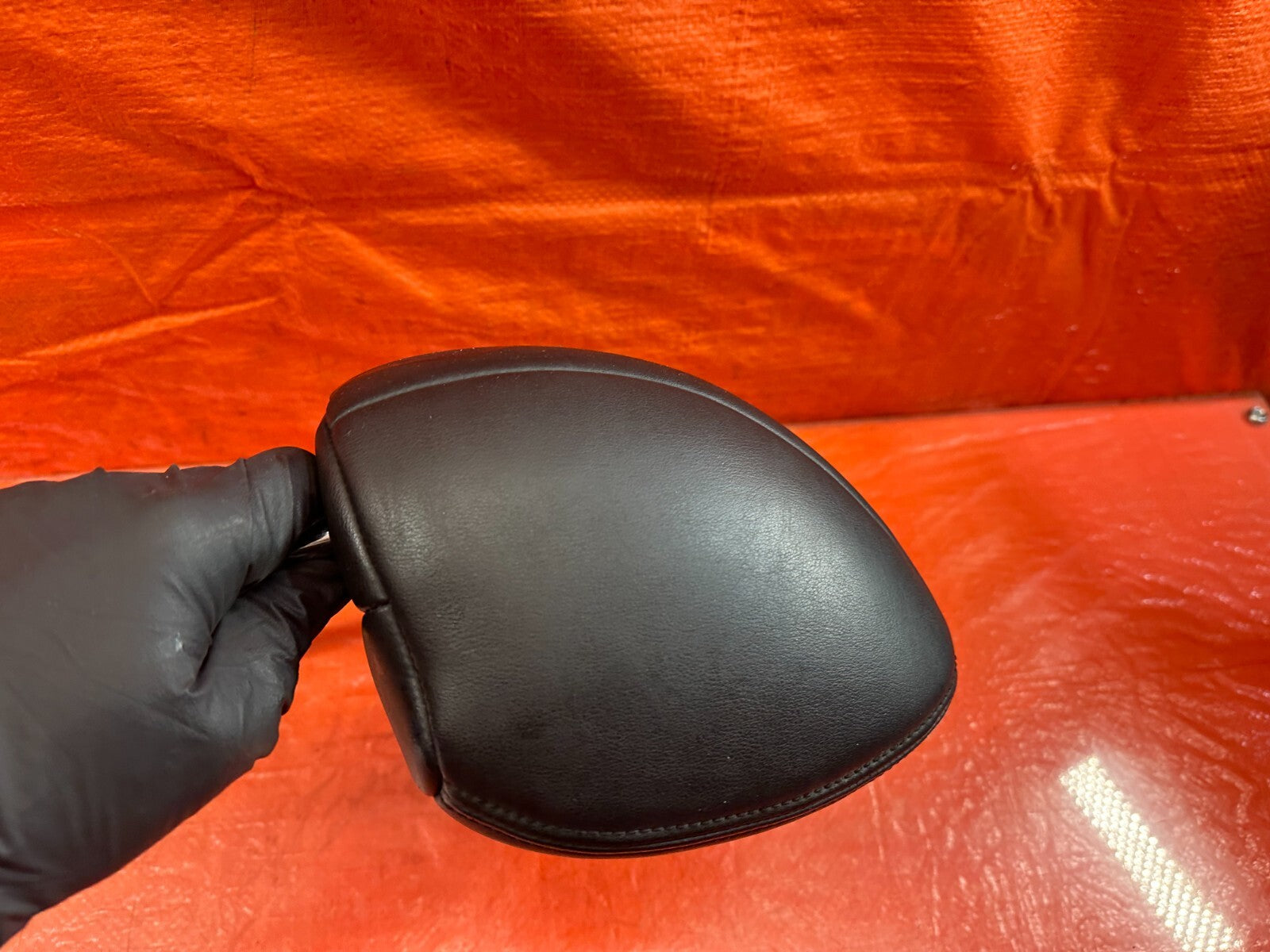 09 13 INFINITI  G37 SEDAN   FRONT SEAT HEAD REST   LEFT OR RIGHT OEM FACTORY 2383