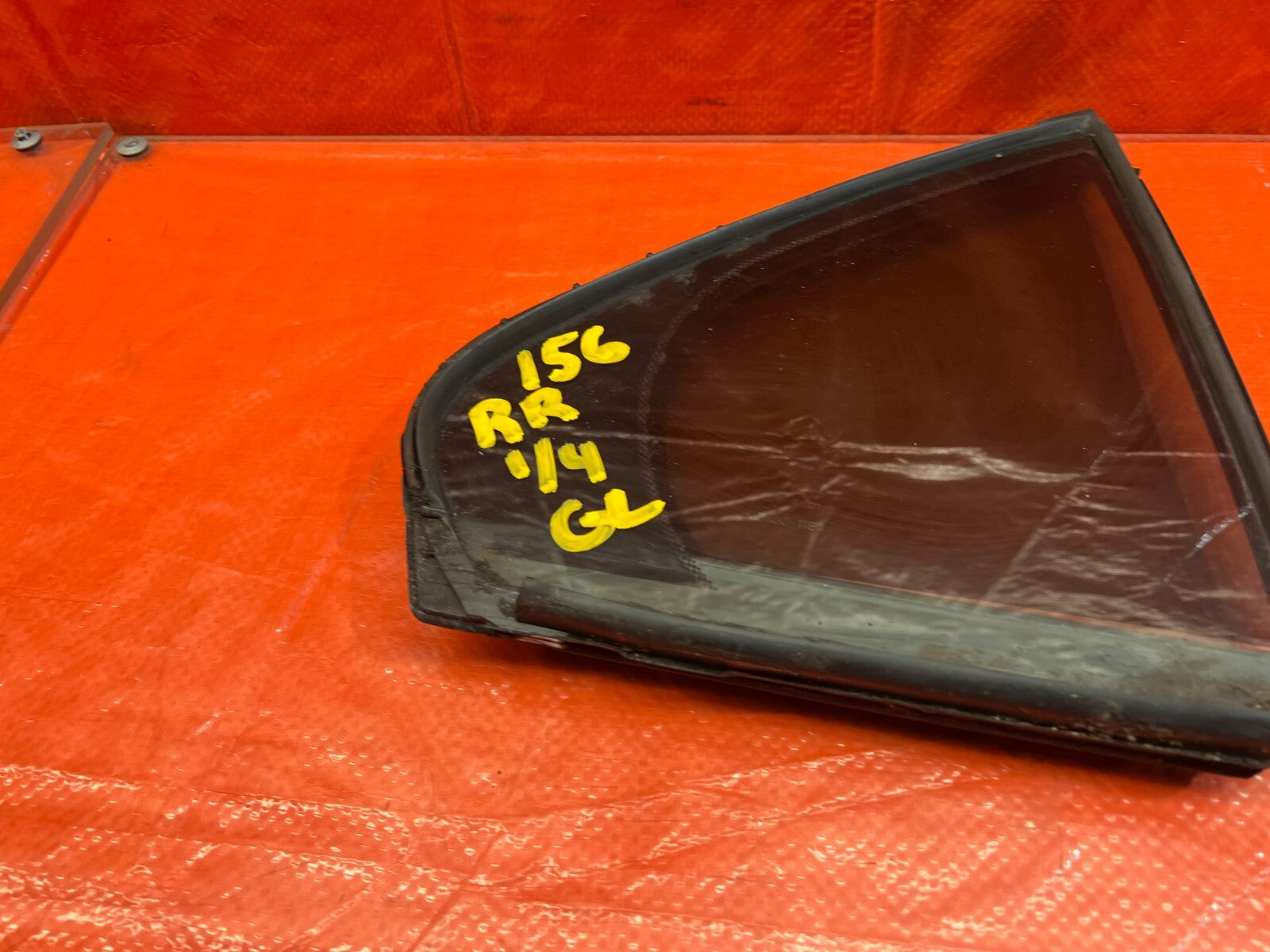 04 08 ACURA TSX   PASSENGER RIGHT REAR   DOOR VENT GLASS   OEM FACTORY #1565