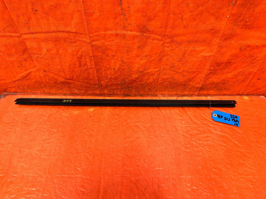 09 15 INFINITI G37 CONVERTIBLE   PASSENGER RIGHT INTERIOR WINDOW GLASS TRIM 3290