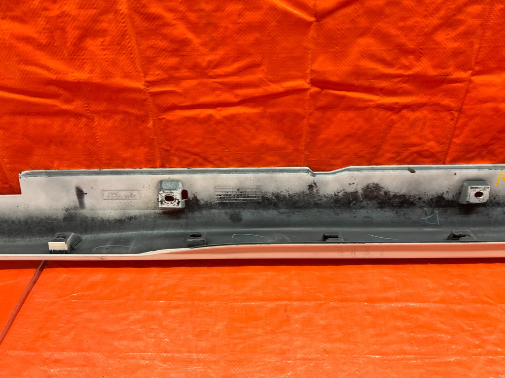 02 04 ACURA RSX   SIDE SKIRT ROCKER MOLDING TRIM   RIGHT SIDE   OEM FACTORY #13311