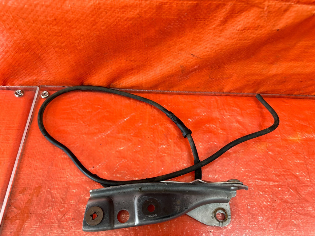 00 09 HONDA S2000   LEFT & RIGHT HOOD HINGES   W/ WIPER LINE   OEM FACTORY #2245