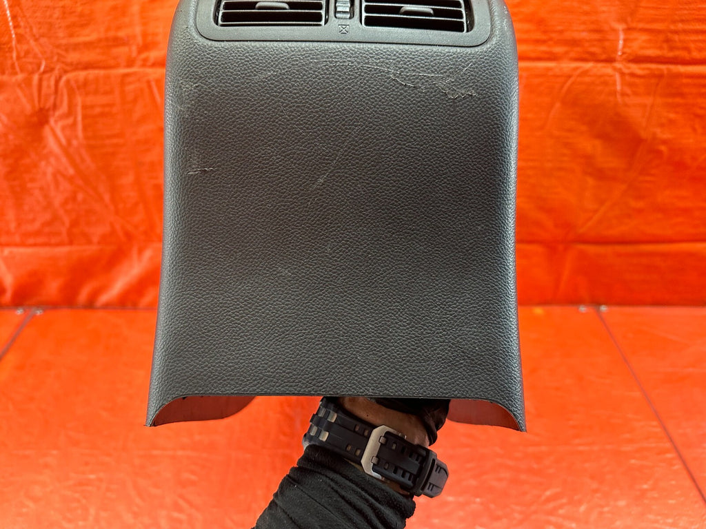 09 13 INFINITI G37 SEDAN   ARM REST / CENTER CONSOLE STORAGE COMPARTMENT OEM 2388