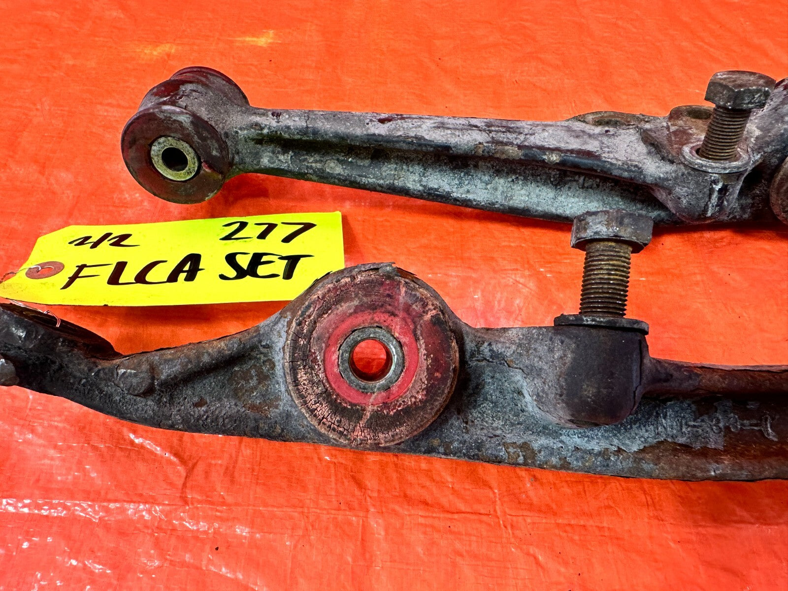 88 91 HONDA CRX   FRONT LOWER CONTROL ARM SET   LEFT & RIGHT ARMS    OEM #2773