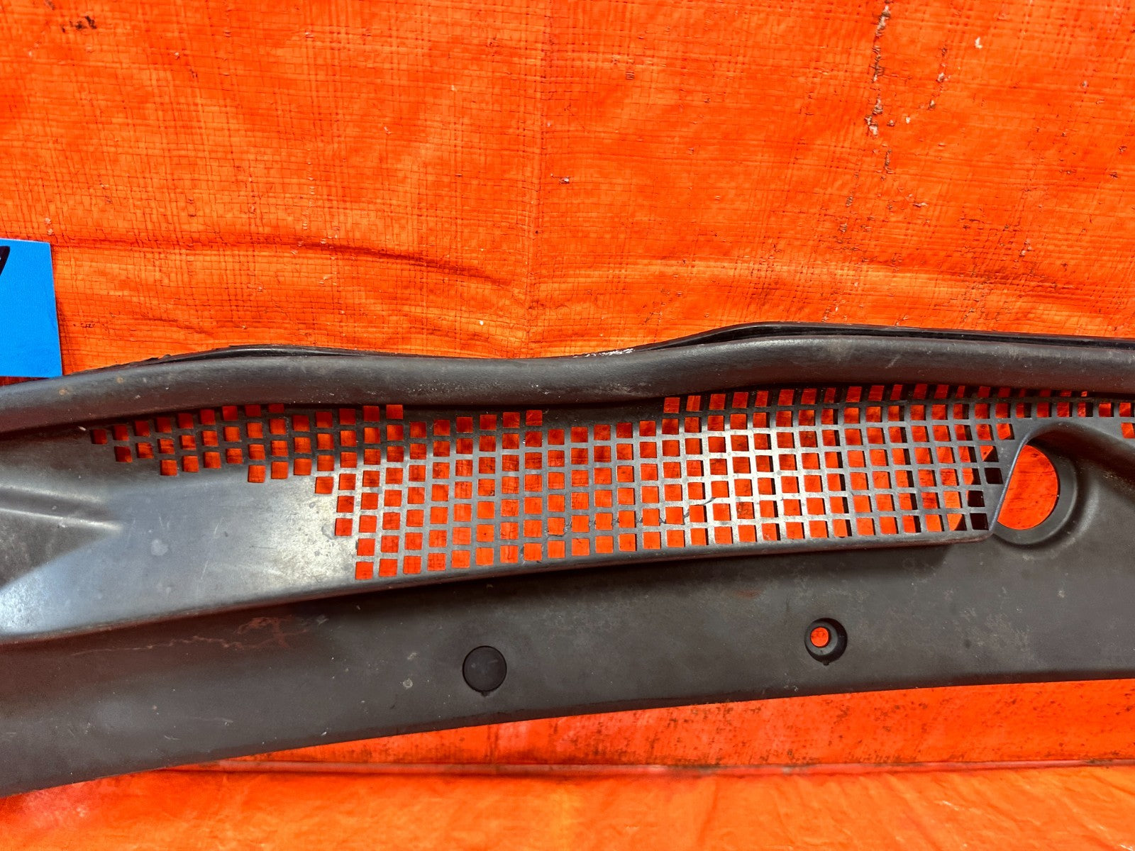 92 95 HONDA CIVIC   WINDSHIELD WIPER COWL TRIM PLASTIC   OEM FACTORY OE #3272