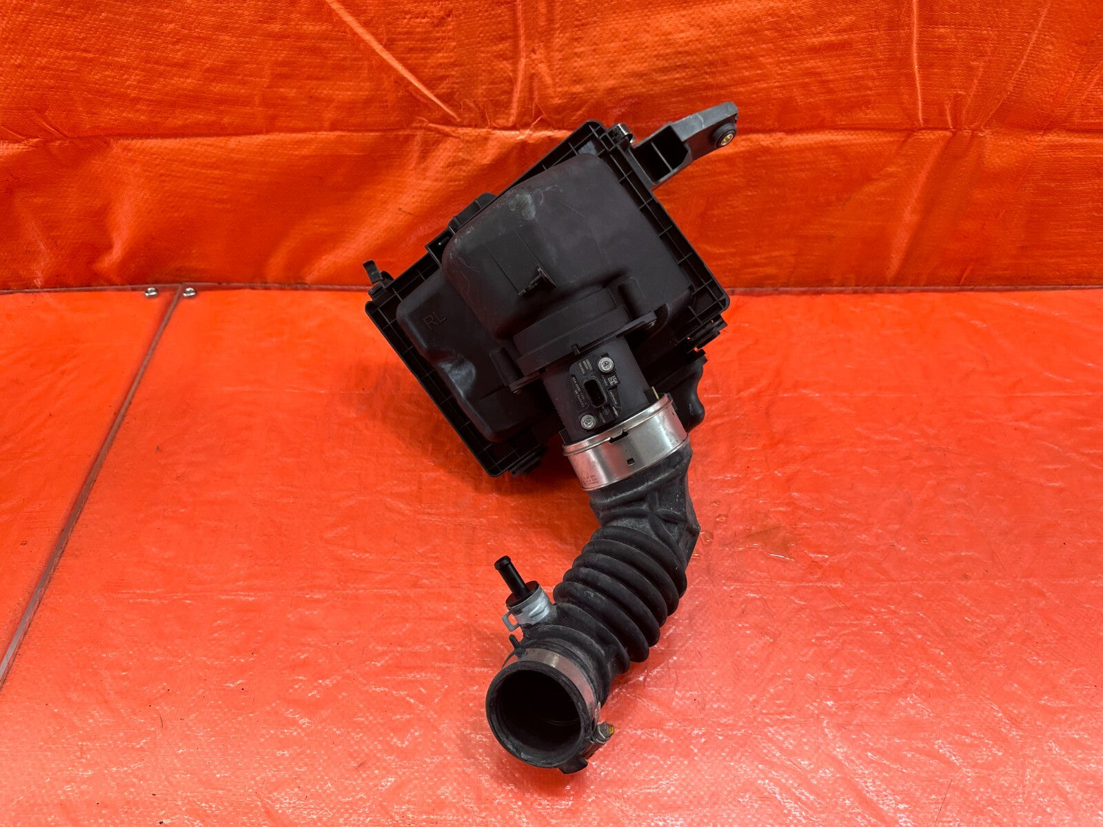 16 20 INFINITI Q50 Q60 3.0 COMPLETE AIR INTAKE HOUSING W/ INLET DUCT ARM RIGHT R0