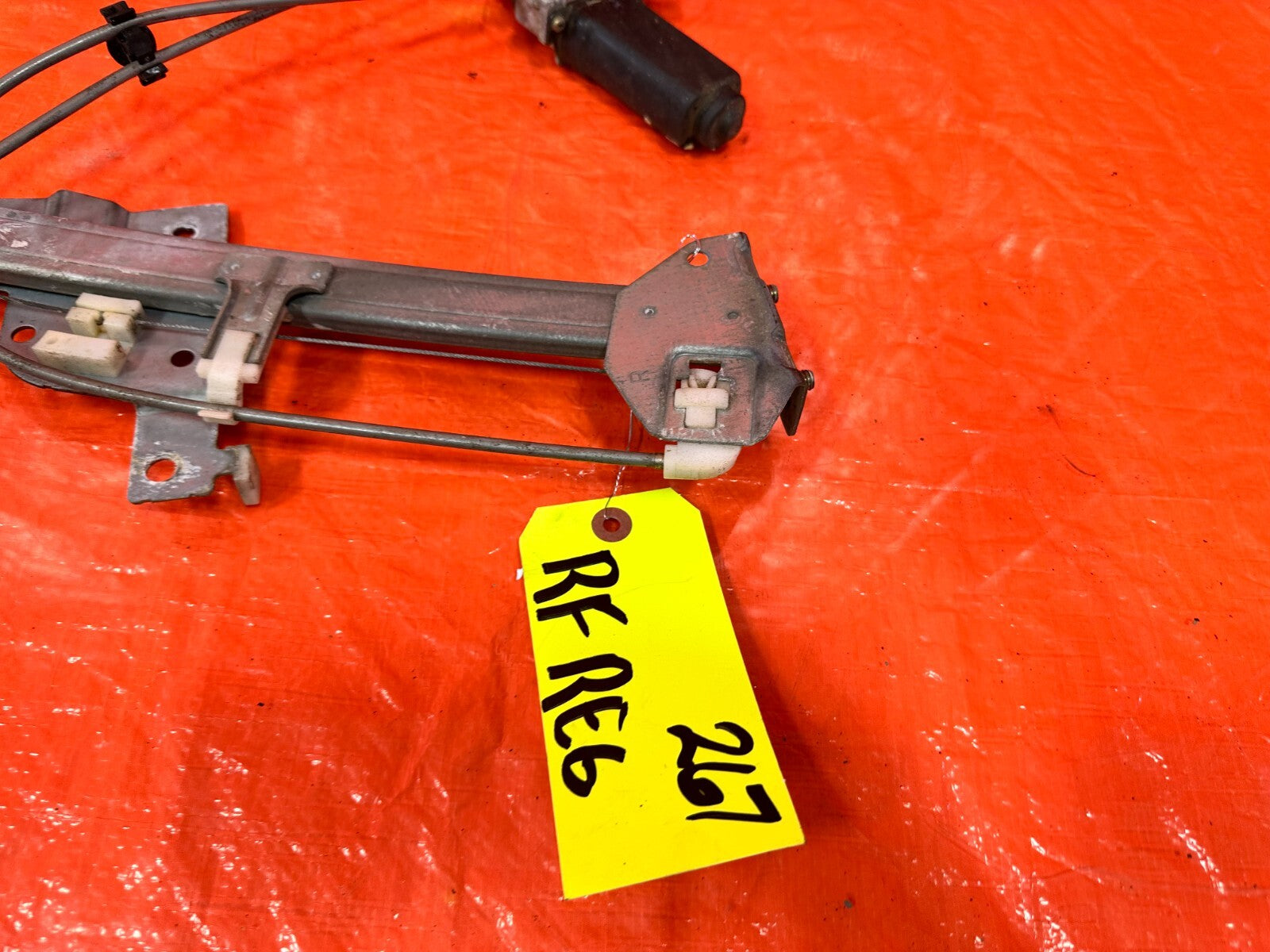 90 97 MAZDA MX 5 MIATA   PASSENGER RIGHT WINDOW REGULATOR   OEM FACTORY #2674