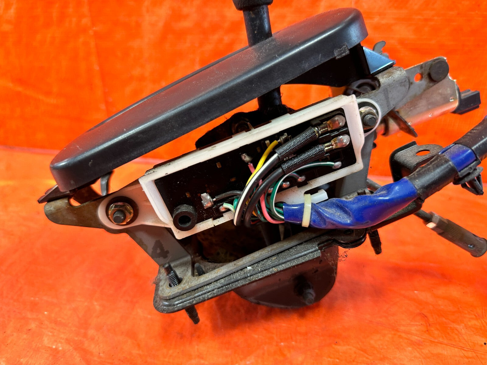 93 97 HONDA DEL SOL   AUTOMATIC SHIFTER CENTER CONSOLE TRIM BEZEL   OEM #2958
