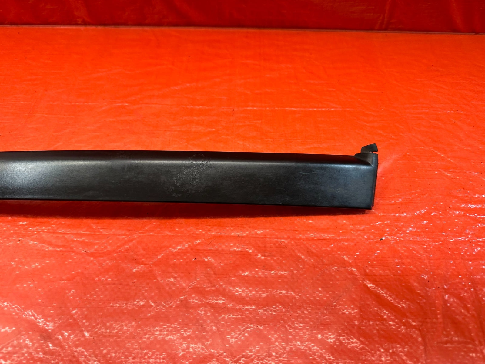96 00 HONDA CIVIC COUPE & HATCH PASSENGER RIGHT DOOR SASH TRIM MOLDING STRIP 1815