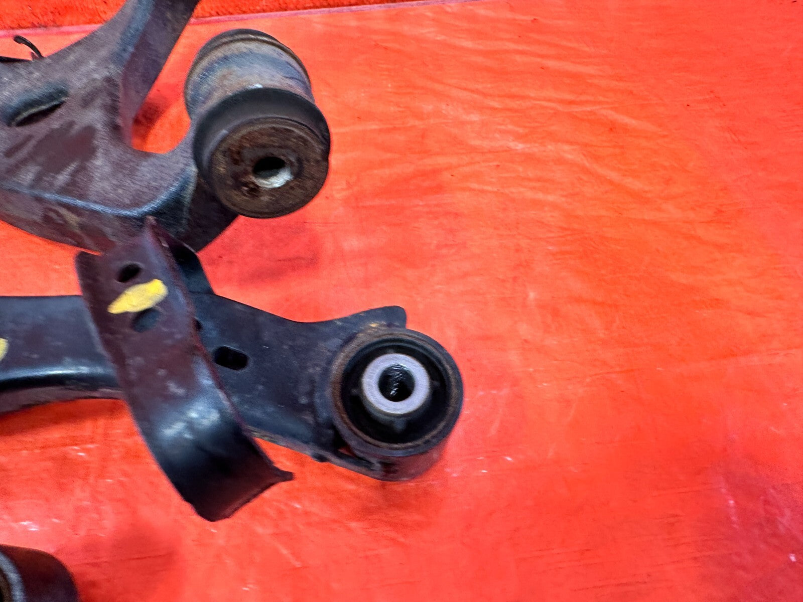 13 20 SUBARU BRZ   DRIVER LEFT REAR   SPINDLE KNUCKLE HUB W/ ALL ARMS OEM #29215