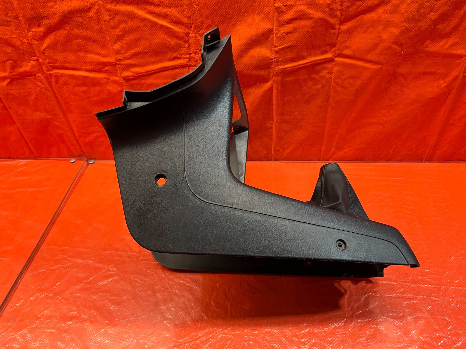 90 93 ACURA INTEGRA   MANUAL SHIFTER CENTER CONSOLE TRIM BEZEL   BLACK  OEM #16011