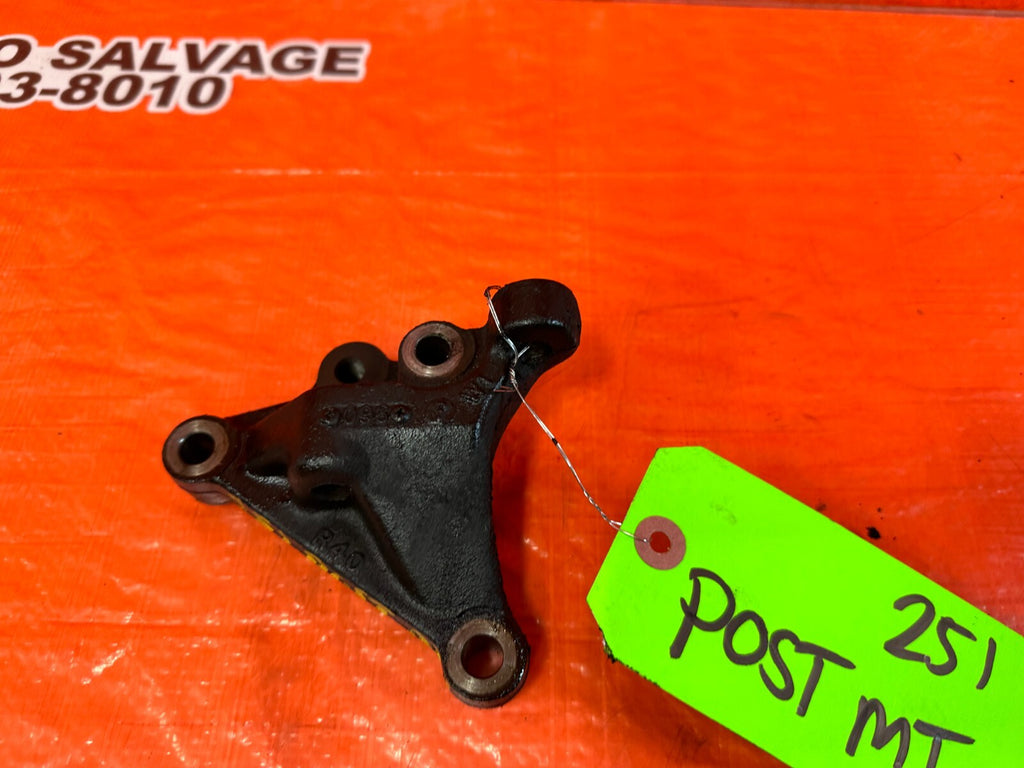 08 12 HONDA ACCORD 2.4L   ENGINE MOTOR POST MOUNT MOUNTING BRACKET   OEM #2513