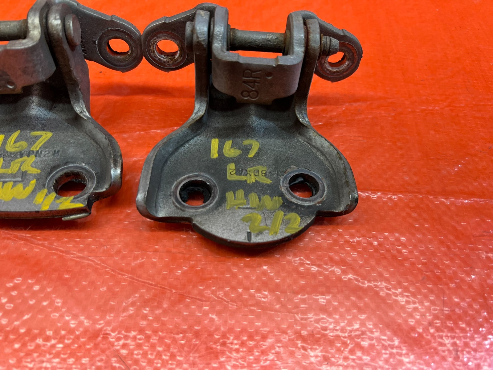 98 02 HONDA ACCORD SEDAN DRIVER LEFT REAR DOOR HINGE SET UPPER LOWER OEM #1675