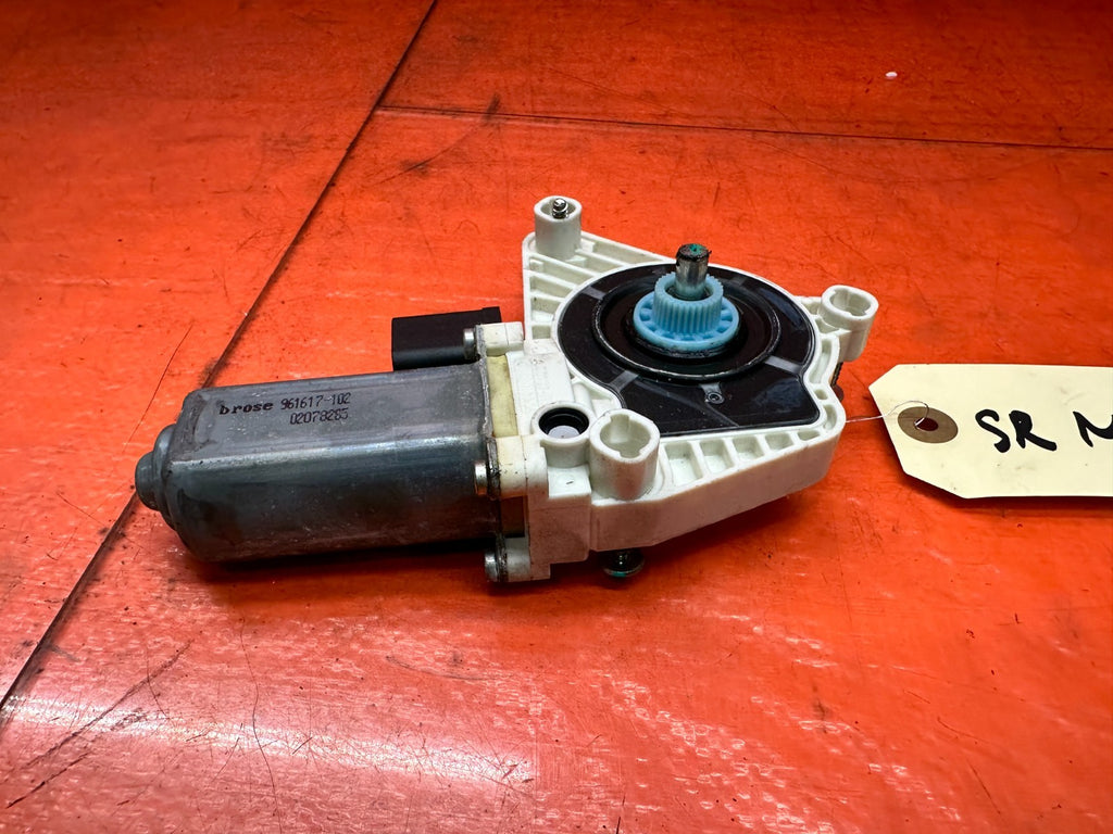 2016-2020 INFINITI Q60 COUPE PASSENGER RIGHT WINDOW REGULATOR MOTOR OEM #20Q607