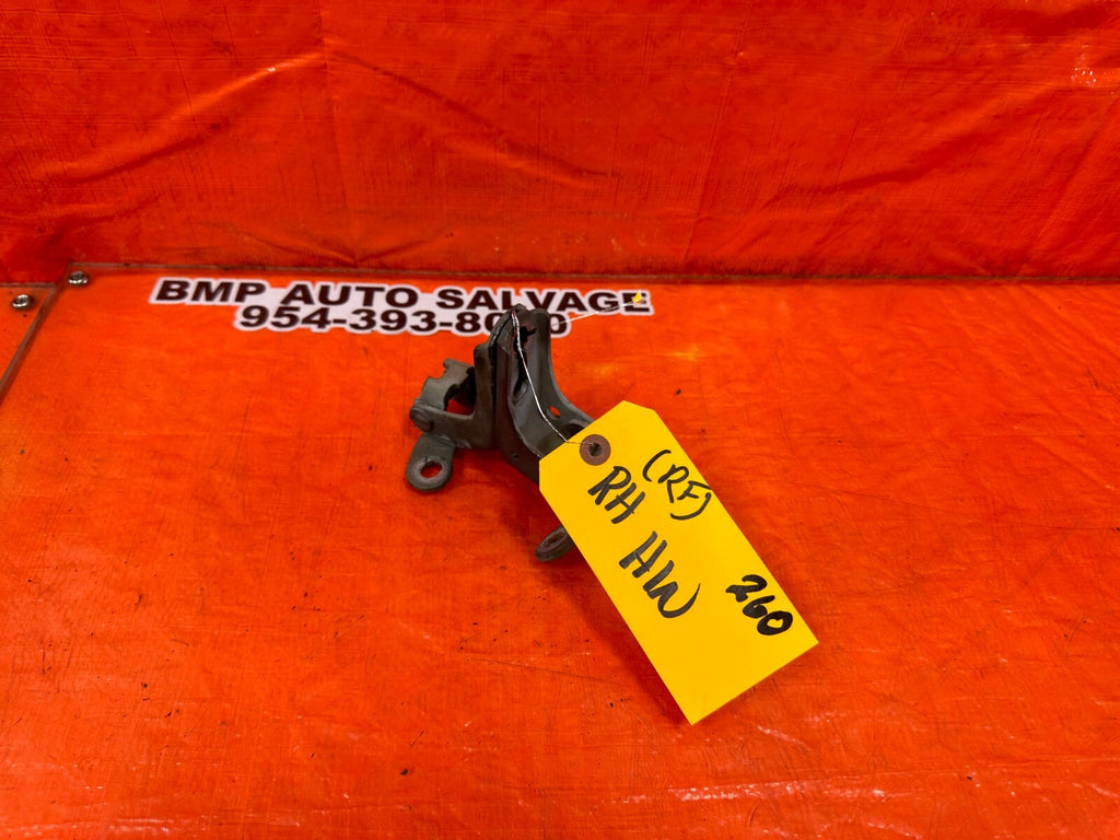 06 11 CIVIC 4D SEDAN   DOOR HINGE SET   UPPER & LOWER RIGHT FRONT SIDE OEM #2600