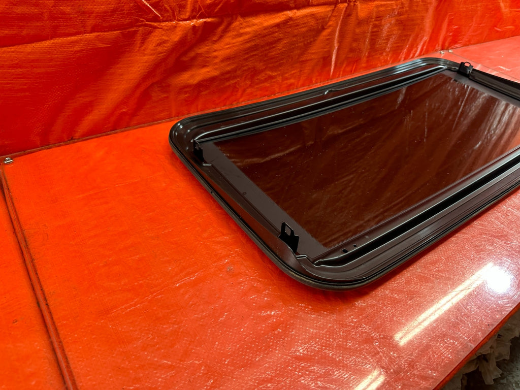 08 15 LANCER EVOLUTION X EVO 10   SUNROOF MOONROOF SLIDING ROOF GLASS   OEM #20615