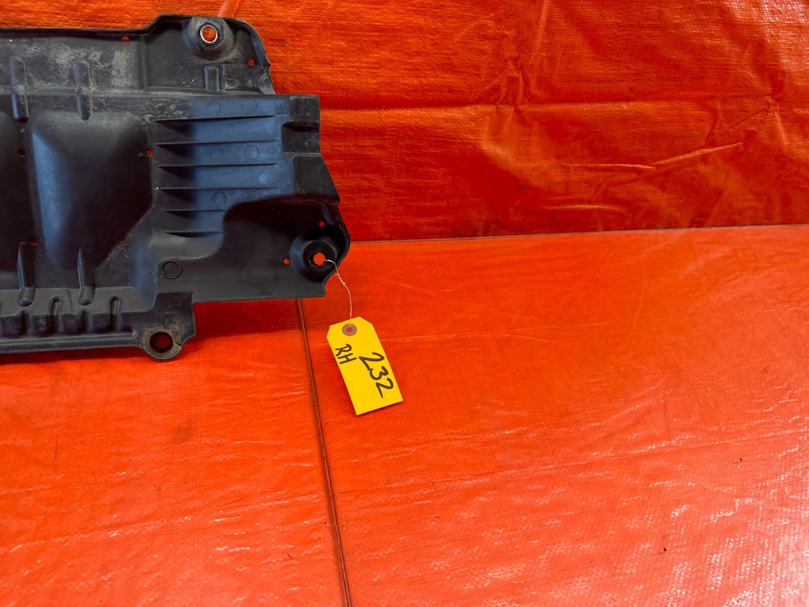 09 13 INFINITI G37 CONVERTIBLE PASSENGER RIGHT UNDER BODY SPLASH SHIELD OEM 2321