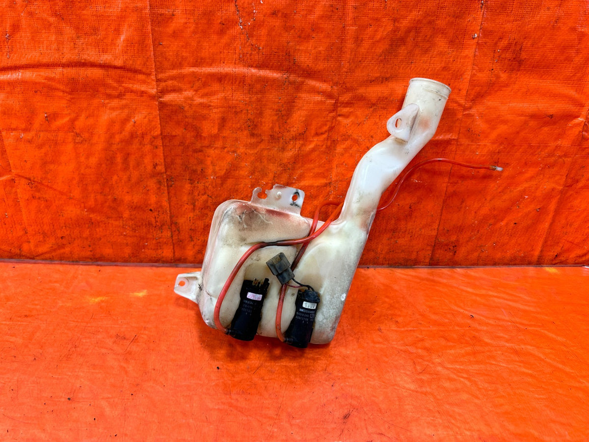 90-91 HONDA CIVIC HATCHBACK - WINDSHIELD WIPER RESERVOIR TANK W/ MOTOR OEM 3171