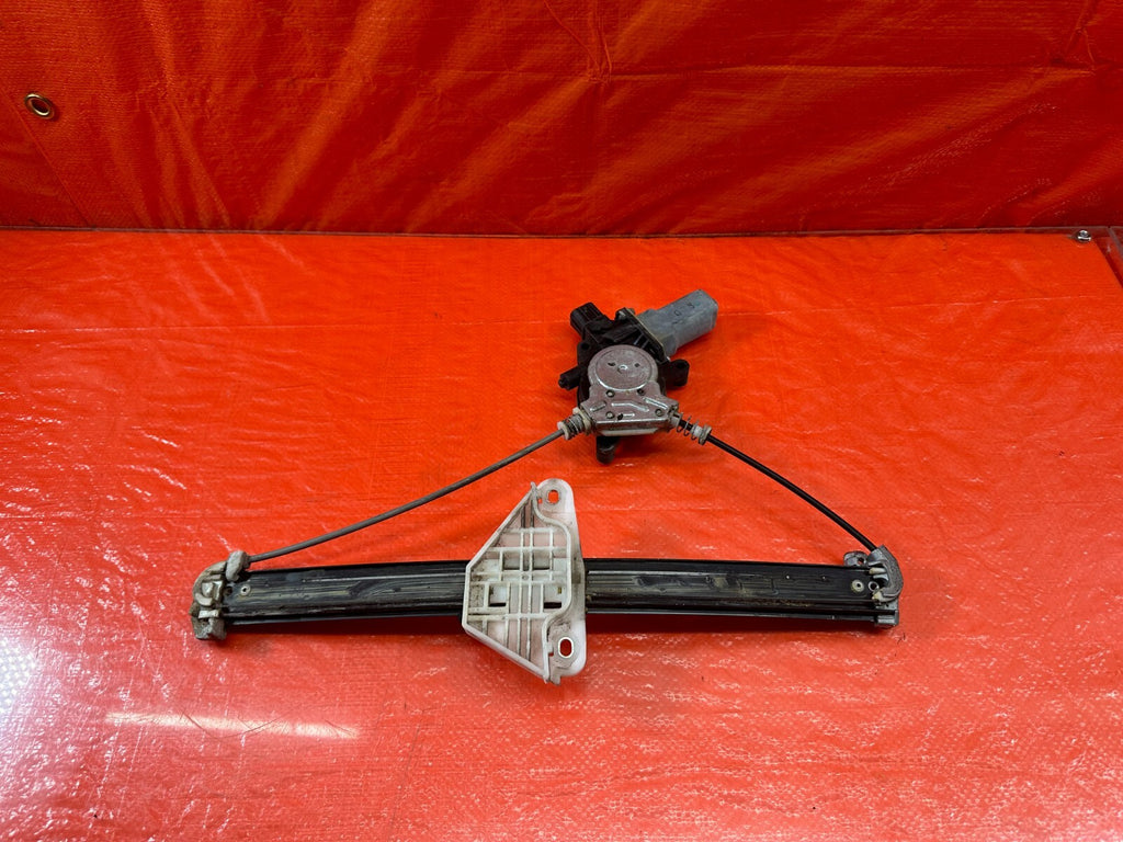 04 08 ACURA TSX   DRIVER LEFT REAR   WINDOW REGULATOR W/ MOTOR   OEM #2050