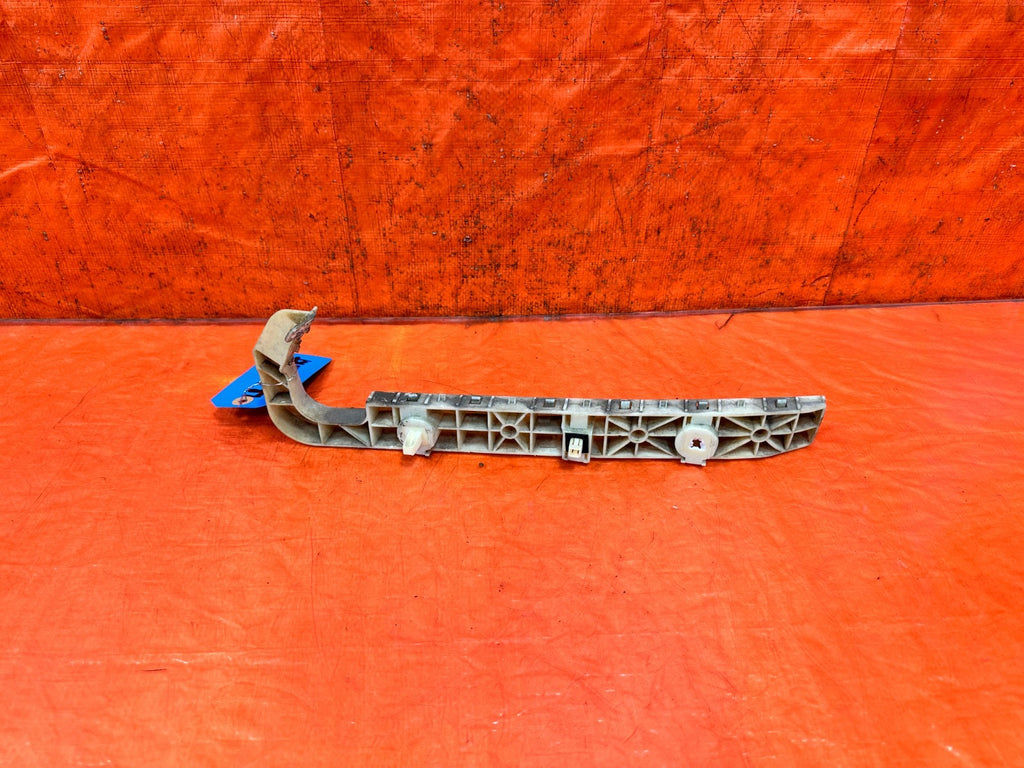 2009 2015 INFINITI Q60 G37 CONVERTIBLE REAR BUMPER SIDE BRACKET MOUNT LH #3292